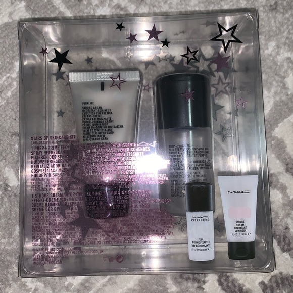 MAC Cosmetics Stars of Skincare Kit - Picture 2 of 3